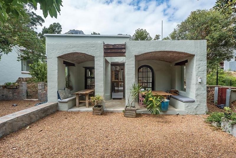 8 Bedroom Property for Sale in Hout Bay Western Cape